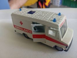 Siku Krankenwagen