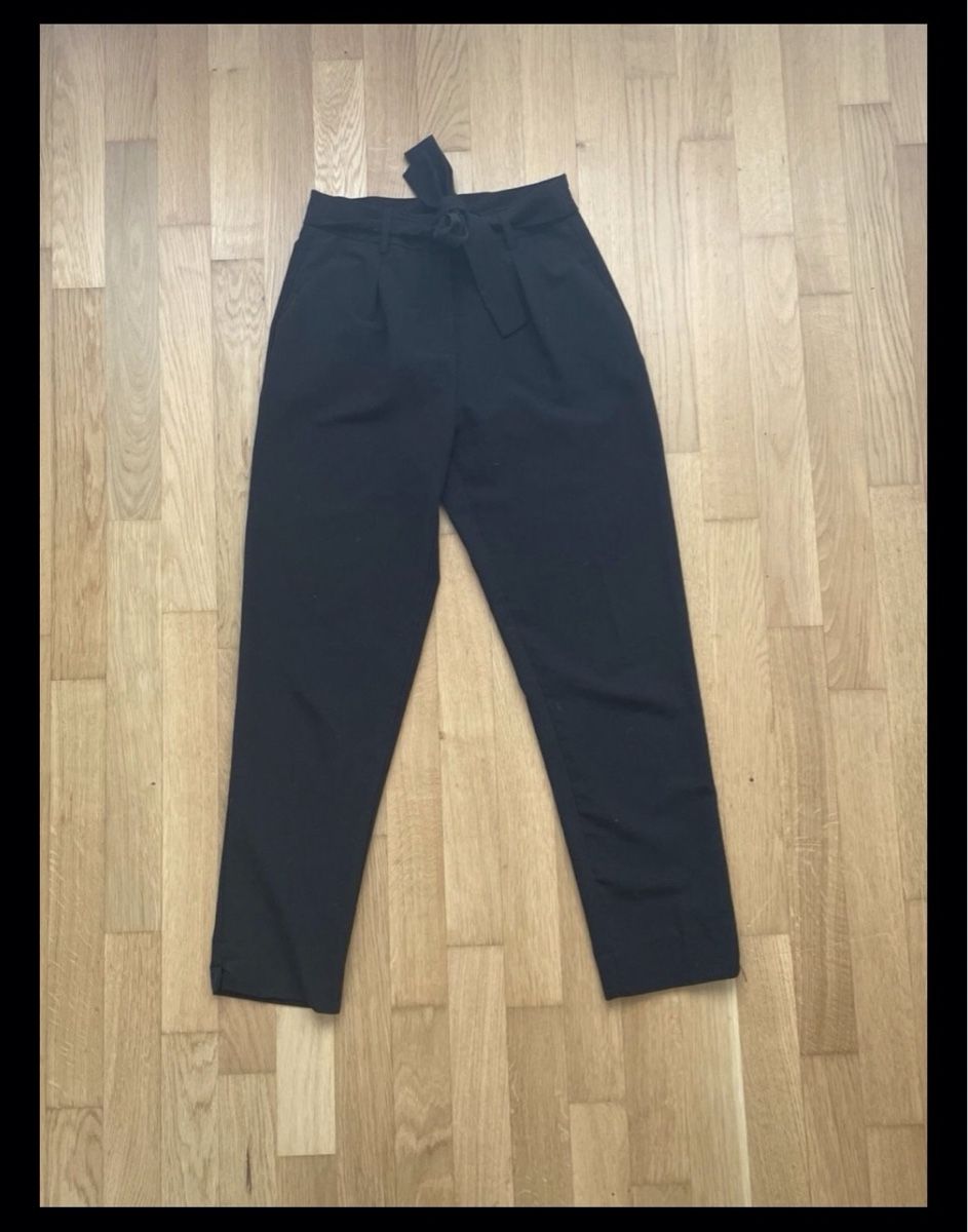 Pantaloni: Stoffhose schwarz in Grösse 36  – Usato da St. Gallen venduto da chr_275x