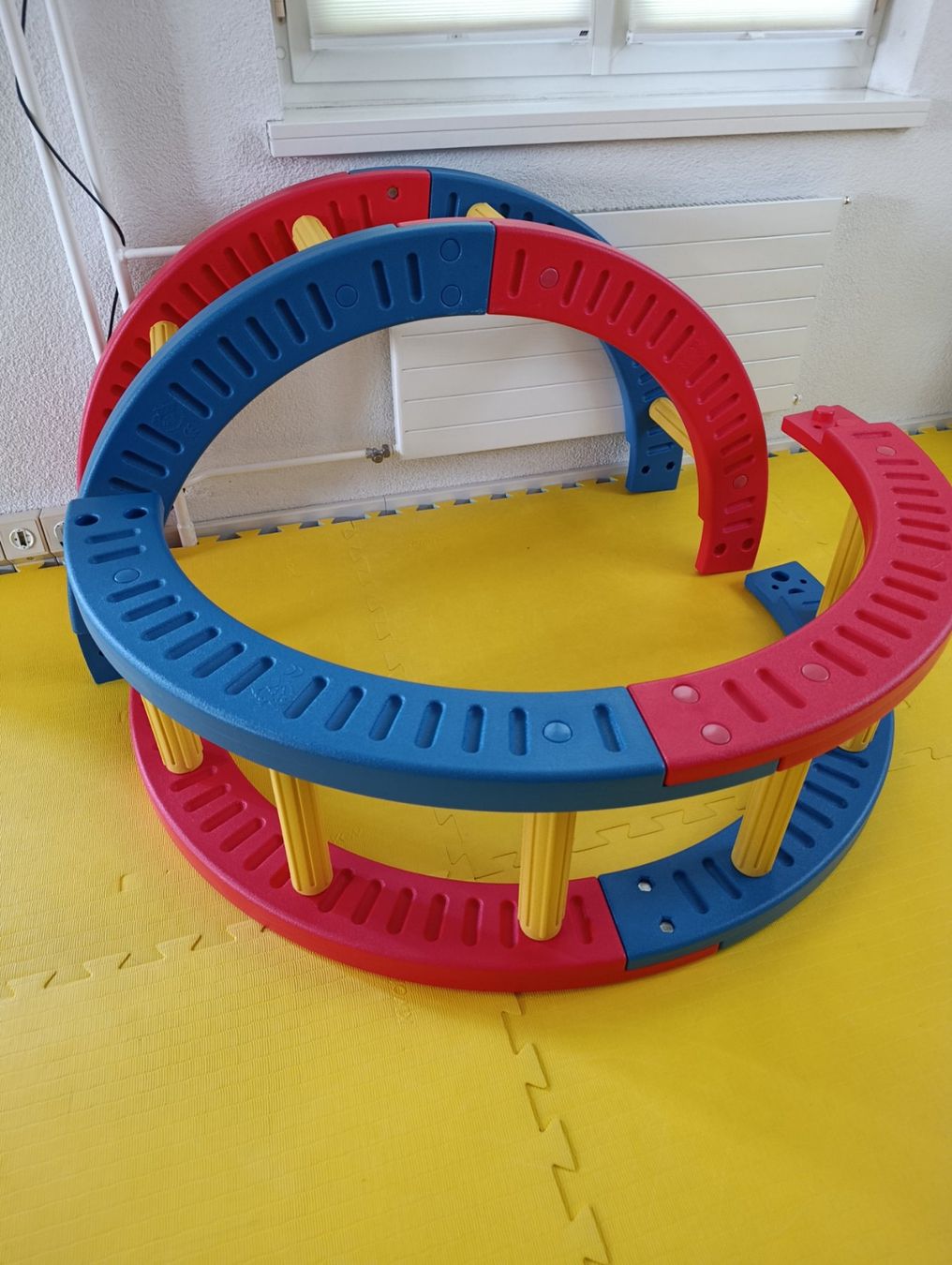 Giocattoli: Balance-Rad, Kletter-Bogen 130cm – Usato da Münchwilen TG venduto da Ingi5 3