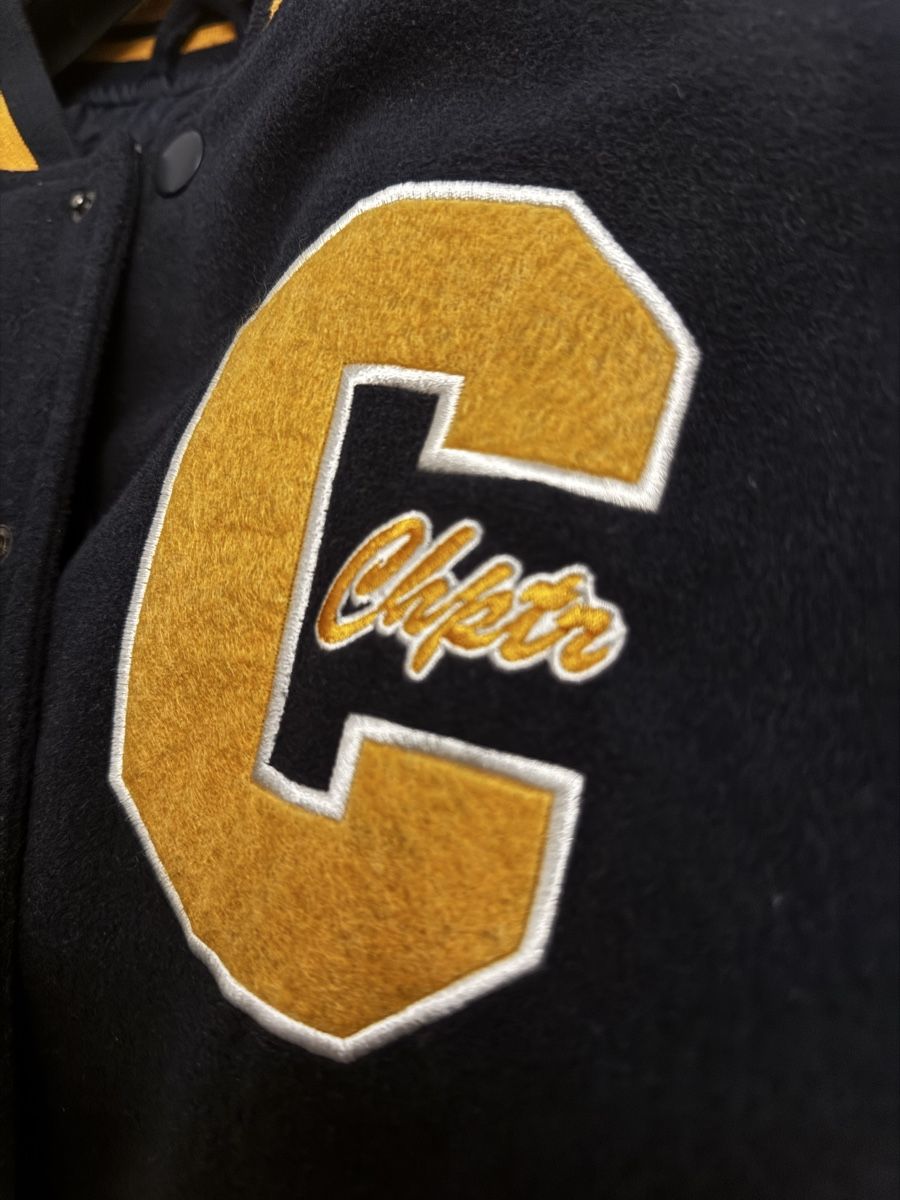 Giacche: Varsity jacket Chapter marine et or - Taille S - Comme Neuf! – Usato da La Chaux de fonds venduto da car_f9yg 5