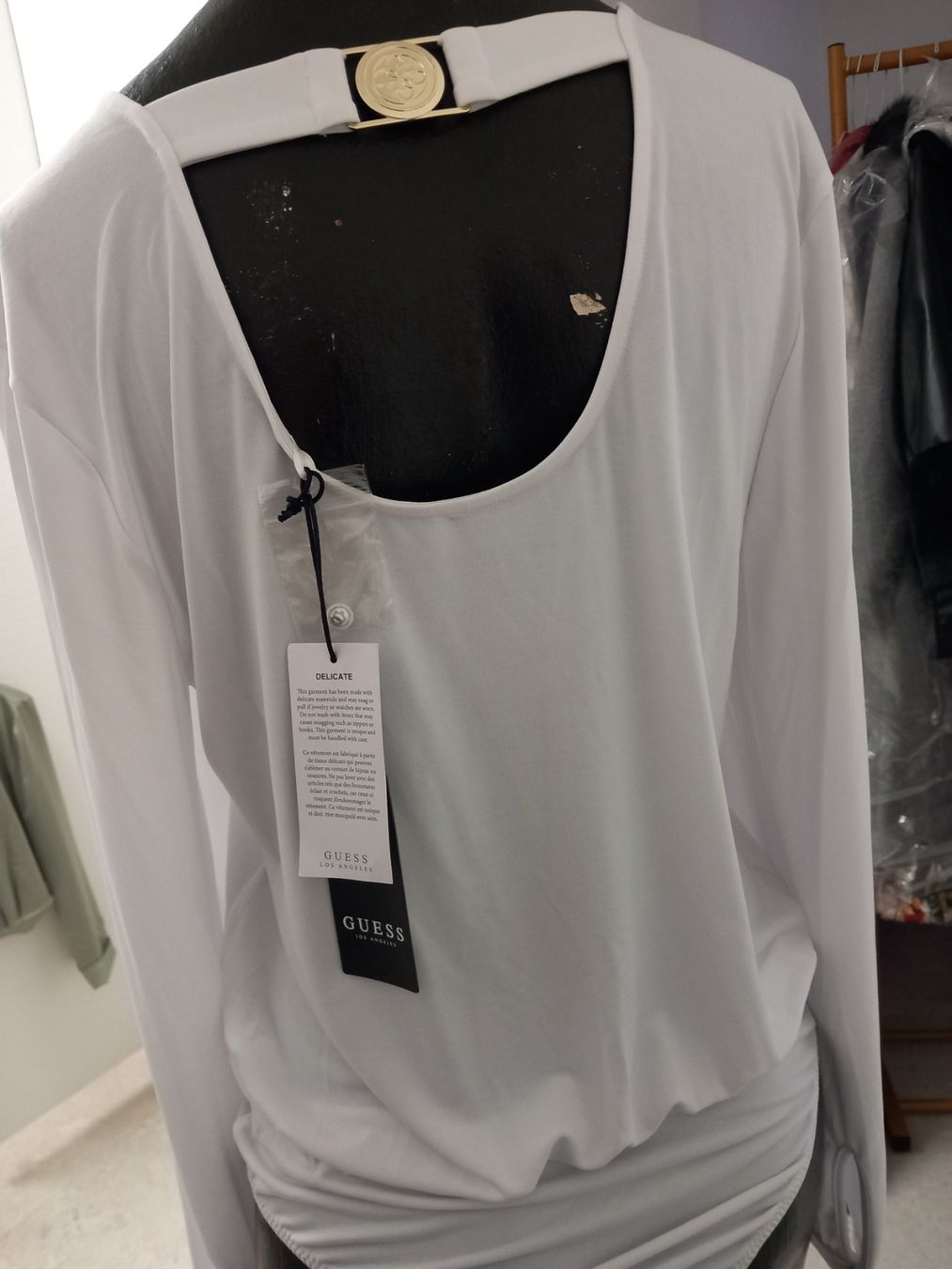 Guess Chemisiers: GUESS 2 Bodyblusen Neu – Neuf avec emballage d'origine à Triengen par angel112 1