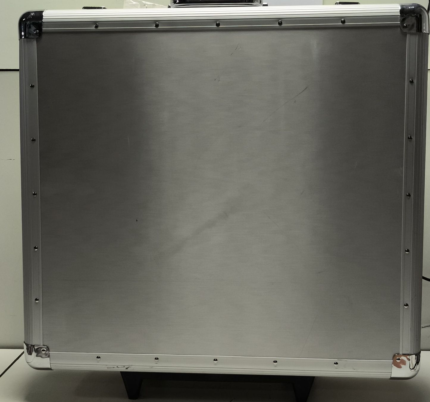 Valises de voyage: Reloop Flightcase mit Rollen Silber(em329) – D'occasion à Künten par Schnaepplihuus