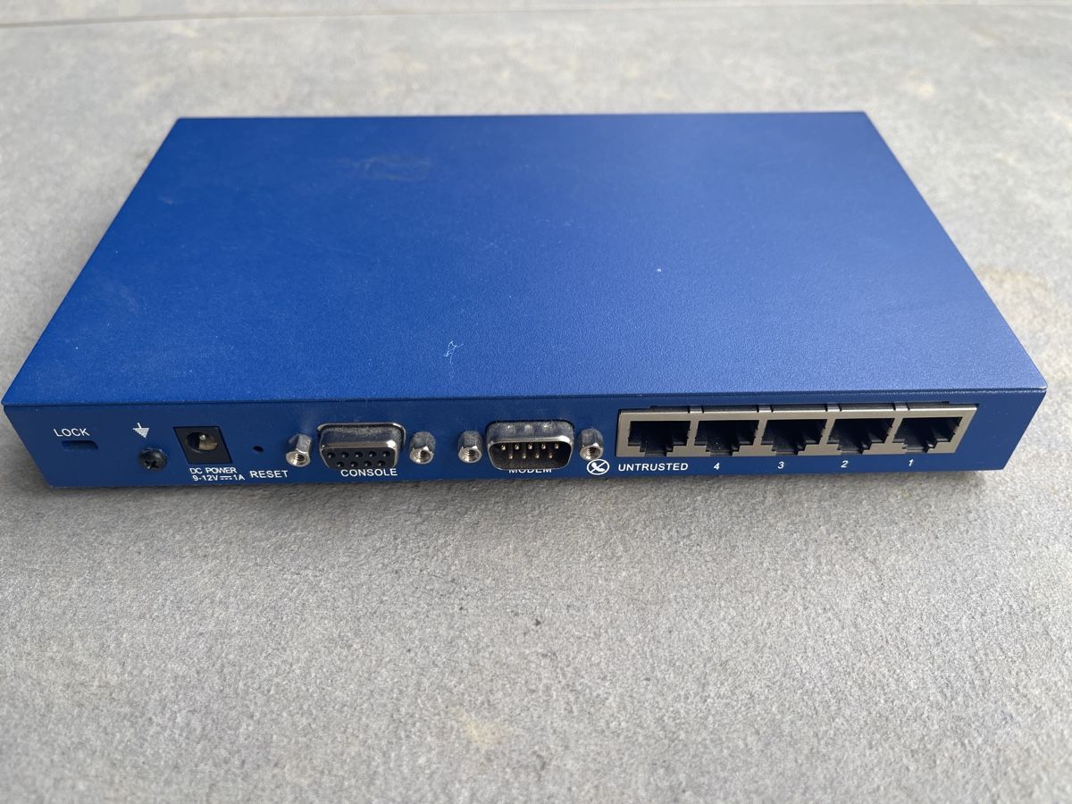 Firewall: Firewall Netscreen 5GT Juniper 🛡️ – Gebraucht aus Commugny von j1976 1