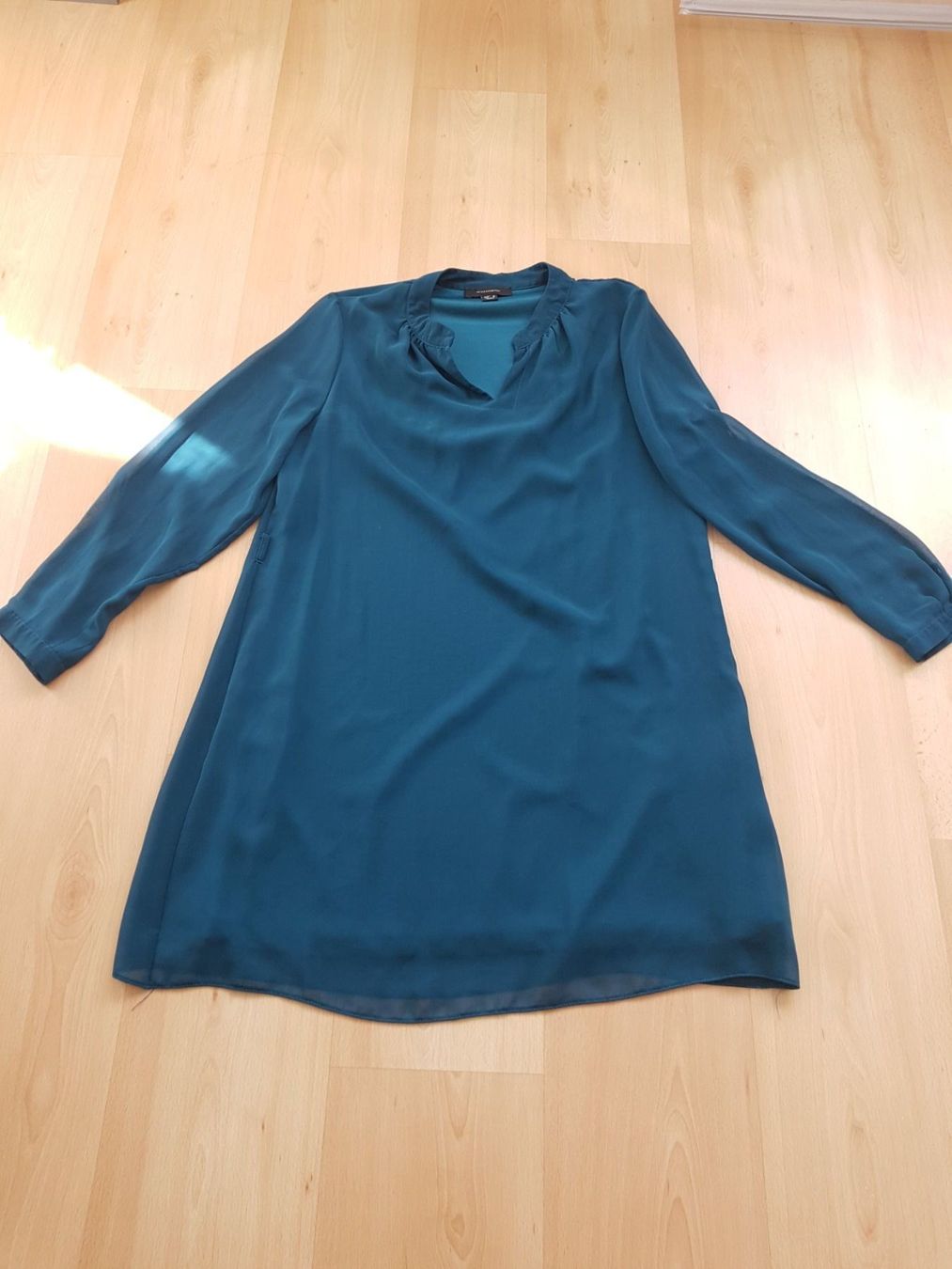 Robes: Schönes Kleid Gr.42 – Neuf (Voir description) à Schöfflisdorf par CrRG21