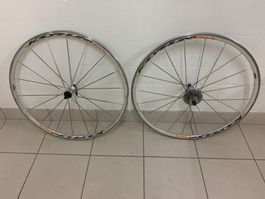 Paire de roues Mavic Aksium Elite en excellent état!