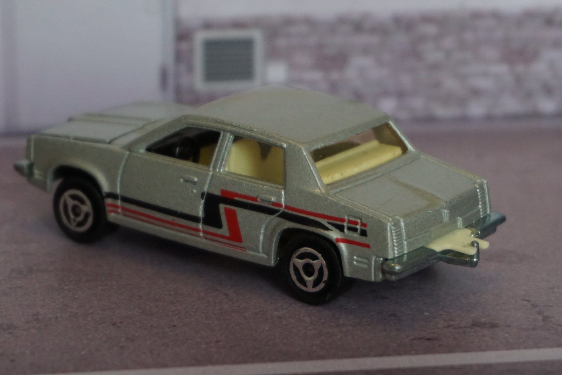 Majorette Modellautos: Majorette Oldsmobile Omega COOL !!!!!!!!!!!!!!!!!!!!!!!!!!!! – Gebraucht aus Reiden von Doppeldecker69 1