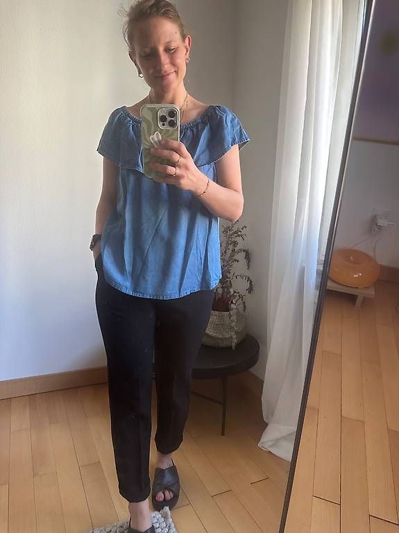 Camicette: Fair hergestellte Jeansbluse – Usato da Luzern venduto da dariajenni 1