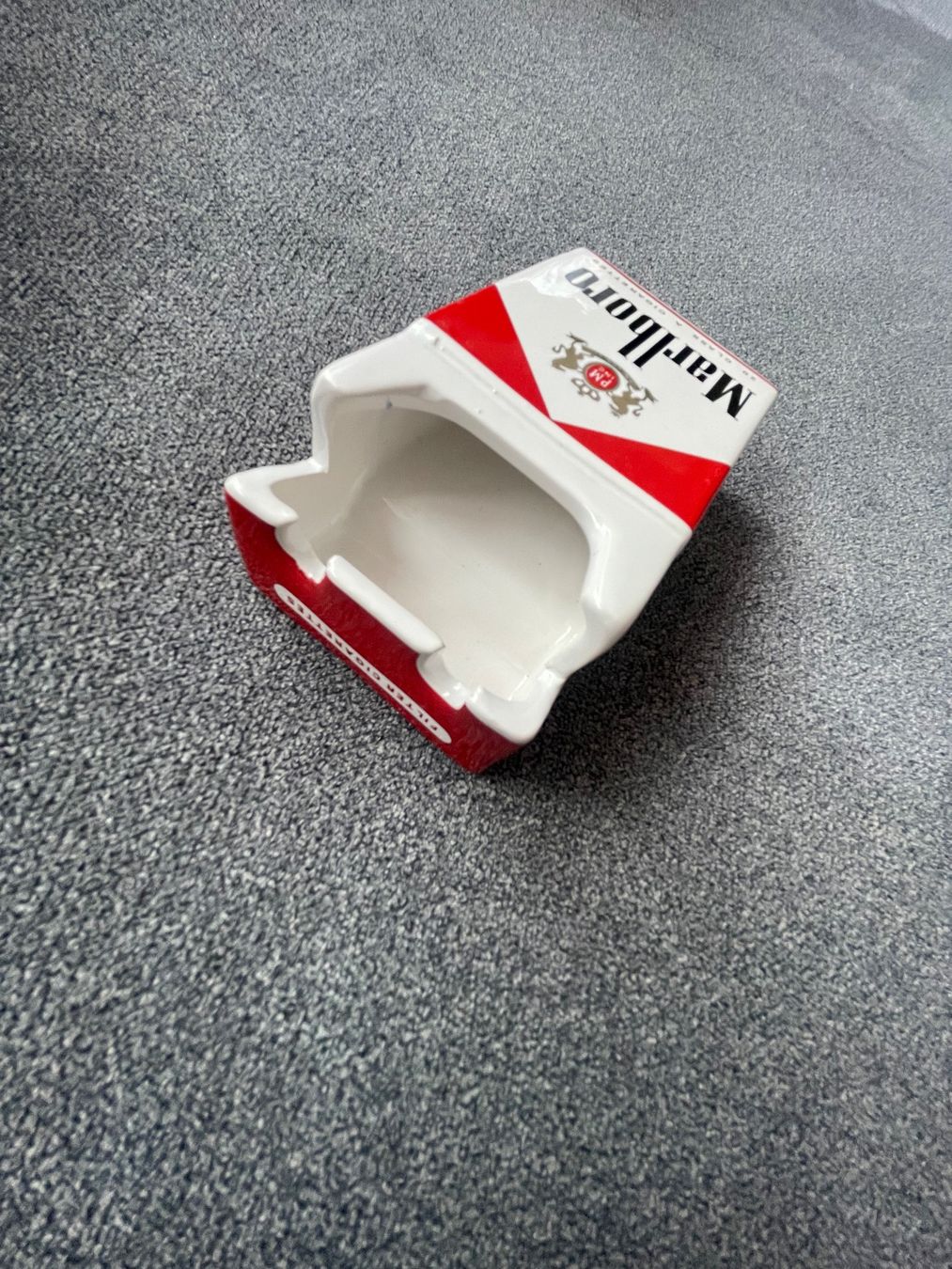 Portacenere: Marlboro Rot Aschenbecher – Usato da Spreitenbach venduto da Eidgnoss 1