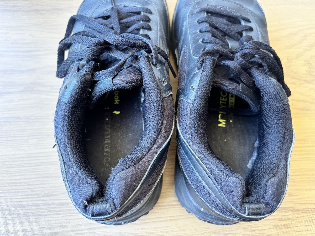 Reebok Scarpe da donna: Reebok Work Shoes Black Size 38.5 Used – Usato da Le Grand-Saconnex venduto da mar_wby6 4