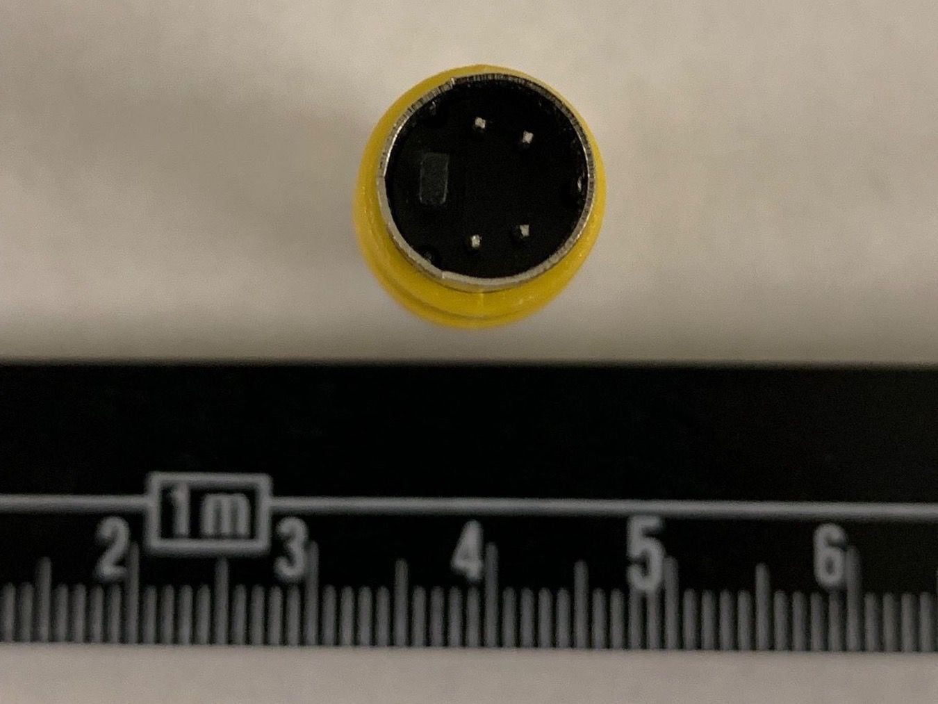 Lecteurs & Adaptateurs: 4-Pin Stecker auf Cinch Buchse – Neuf (Voir description) à Erlenbach ZH par Ritschly 2