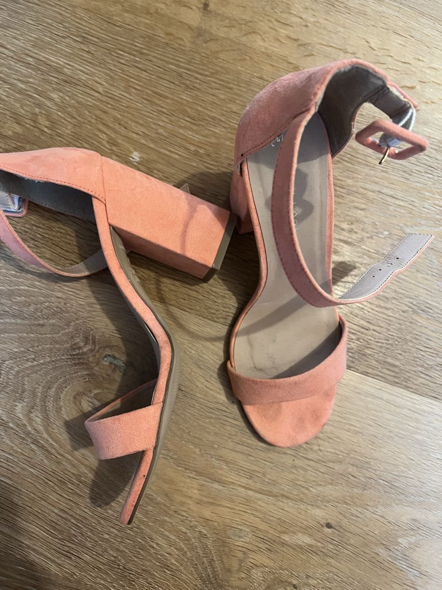 New Look Damenschuhe: Sommer- Sandaletten Gr. 37 New Look – Gebraucht aus Moudon von patricia115 1