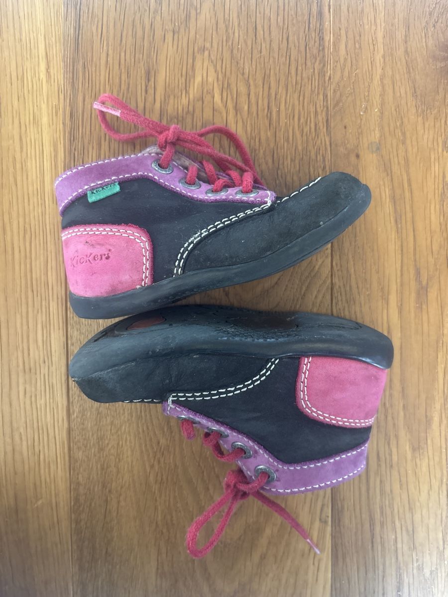 Kickers Schuhe für Jungen: Süsse Kickers Kinderschuhe Gr.24 – Gebraucht aus Bolligen von Danibr 1