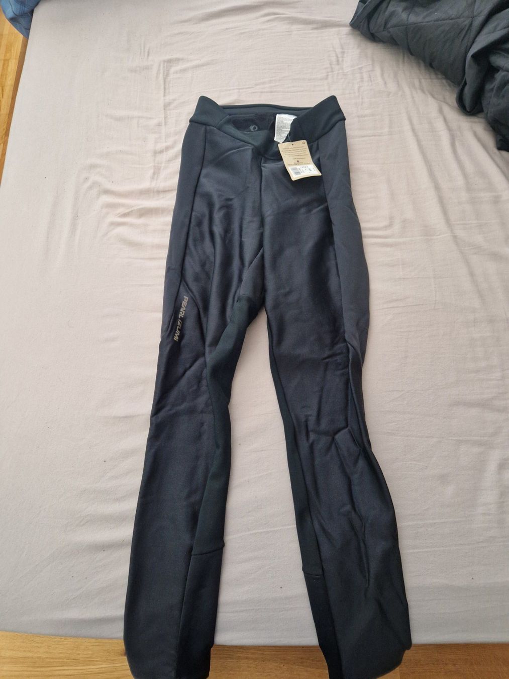 Leggings: Sporthosen – Neu (gemäss Beschreibung) aus Zürich von ced_tv9h