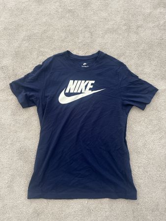 Nike T-Shirt Dunkelblau Herren Grösse L guter Zustand