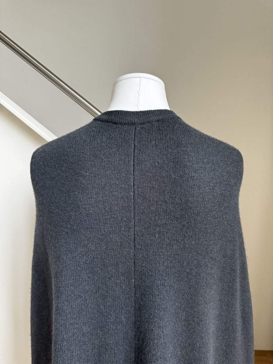 Altro in Moda donna: FFC Poncho grau/antra Gr.1 – Usato da Küsnacht ZH venduto da maryberryblue 4