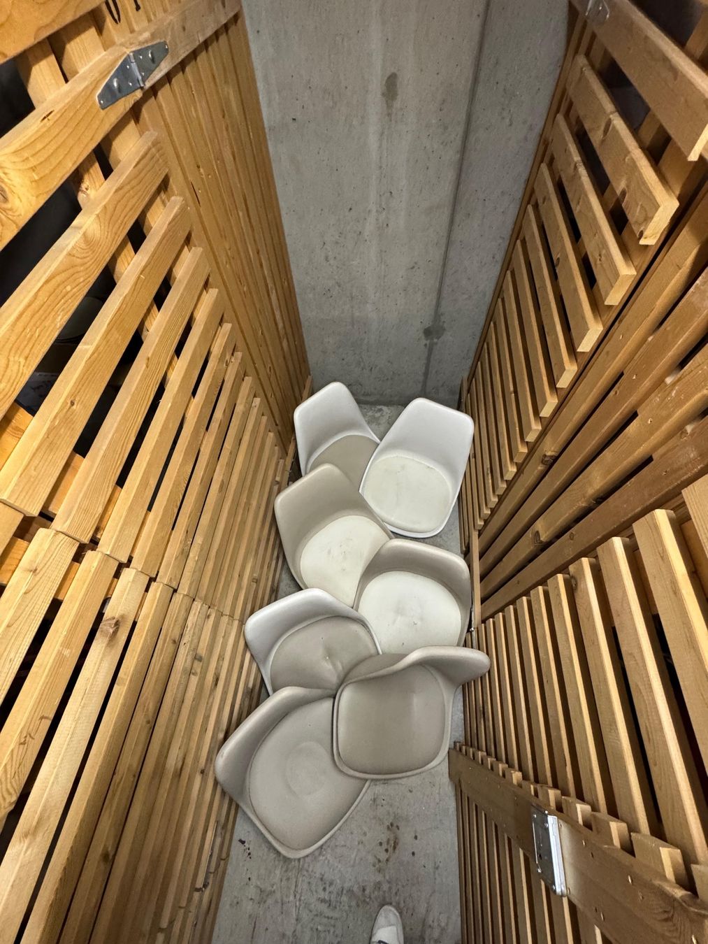 Sedie: Lot de 7 assises de chaises sans pieds – Usato da Genève venduto da lpe_c2mt 1