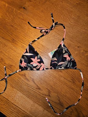 Haut de bikini neuf M