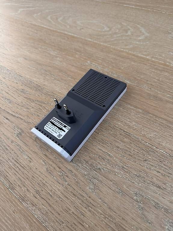WiFi: FRITZ!Repeater 2400 – D'occasion à Kreuzlingen par adhpower0709 1