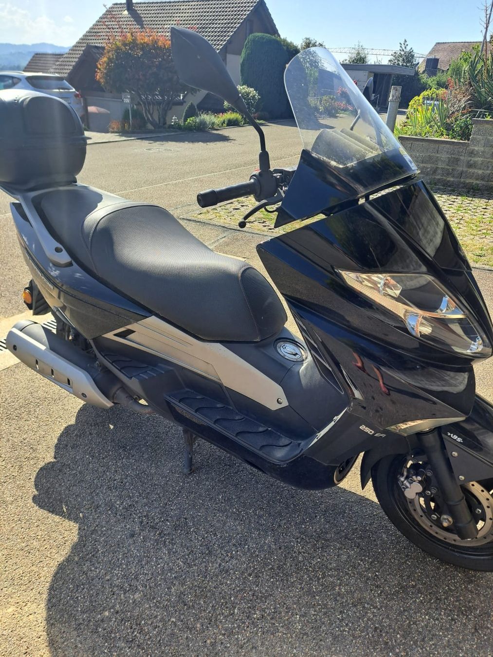 Scooters: Roller Vengo Silver Blade  /   ab 1 Fr. – D'occasion à Ruswil par just4andrew 2