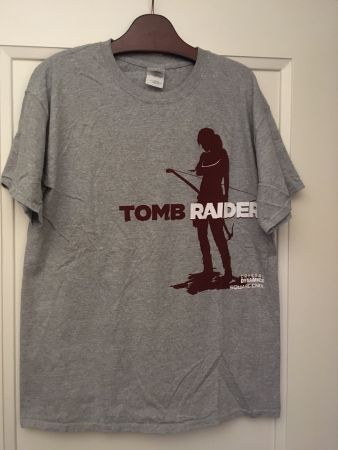 Gildan Heavy Cotton Tomb Raider T Shirt grau L