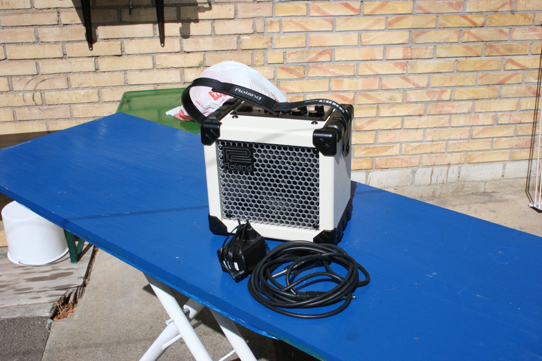 Roland Verstärker: Roland Micro Cube Universal Verstärker – Gebraucht aus Wauwil von Vintagesky 8