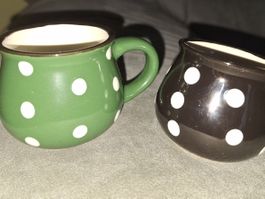 2 EXPRESSO TASSEN IM PUNKTE MIX