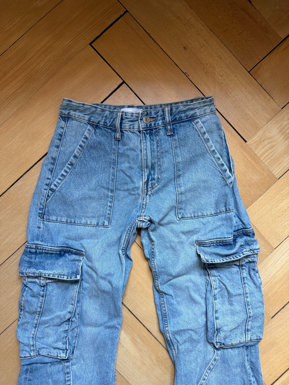 Zara Jeans: ZARA - Cargo Jeans blau XS – Usato da Zürich venduto da Diazaio 1