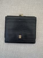 Fendi wallet leather black clasp closure good condition