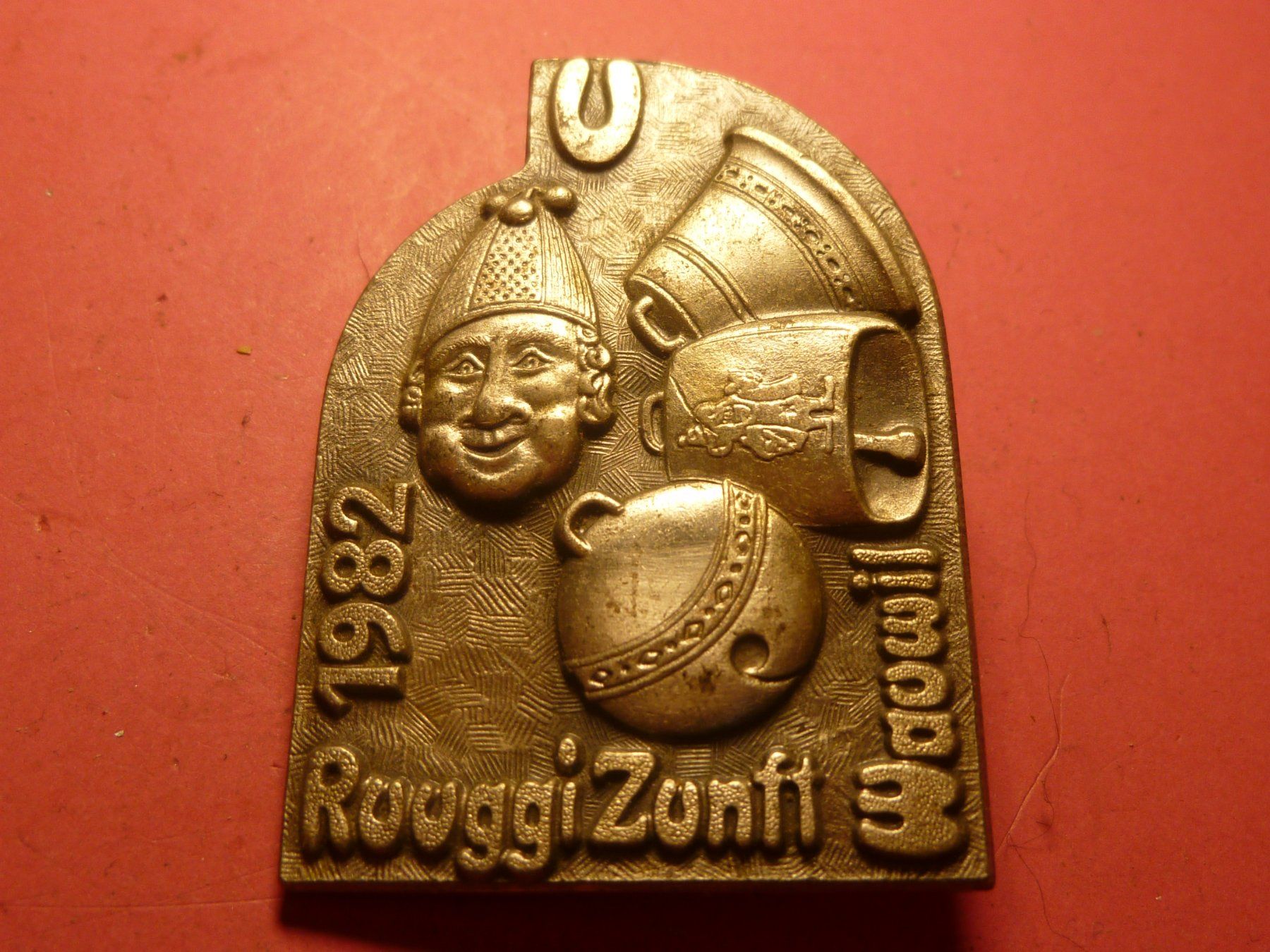 Plaketten & Abzeichen: WAUWIL 1982 SILBER – Gebraucht aus Ried (Muotathal) von Mandarin02
