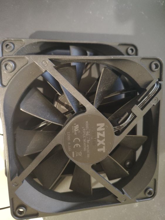 NZXT FANs PWM 120MM*2 Kaufen auf Ricardo