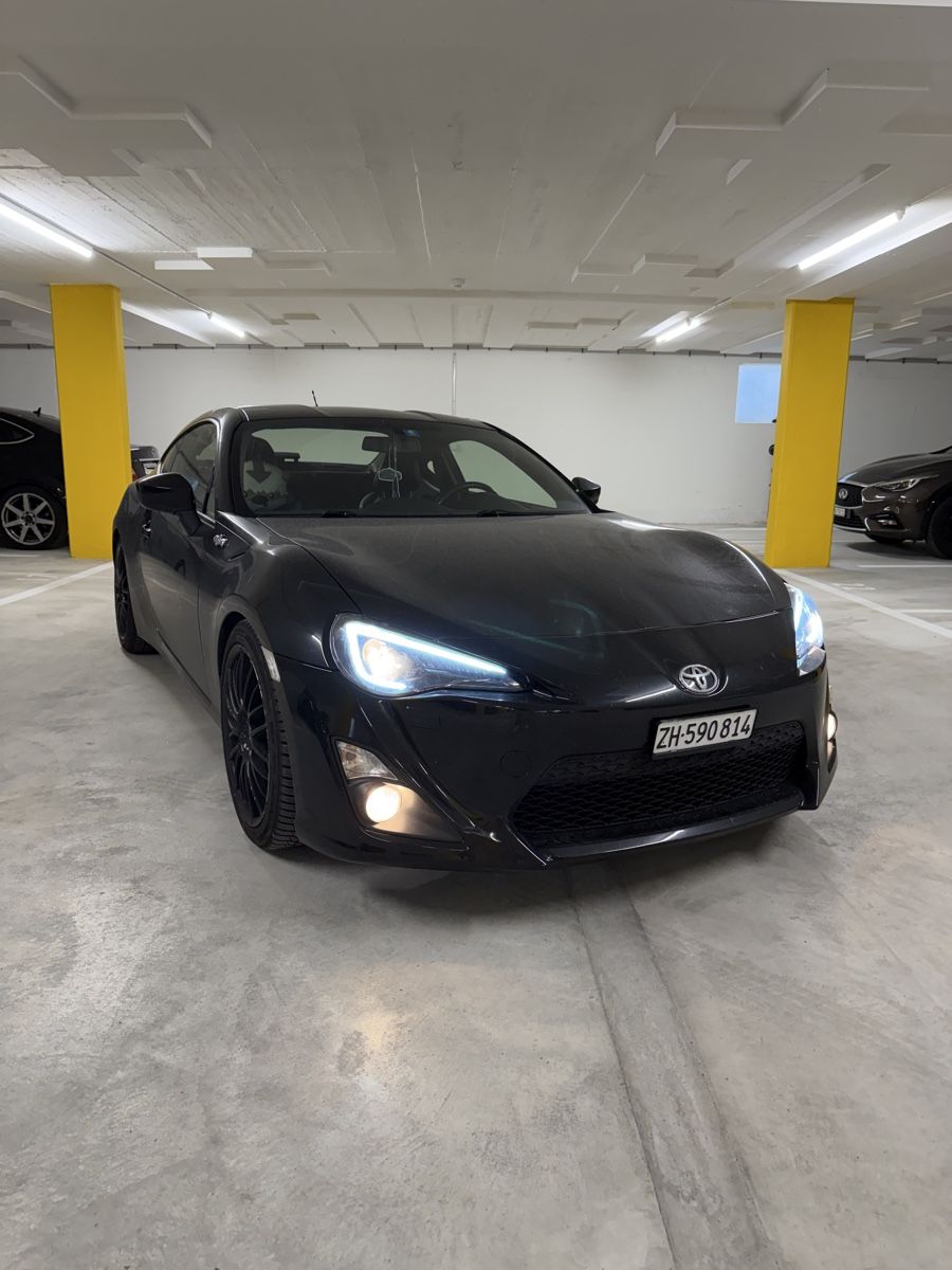 Toyota Automobili: Toyta GT86 2012 – Usato da Zürich venduto da User627528538