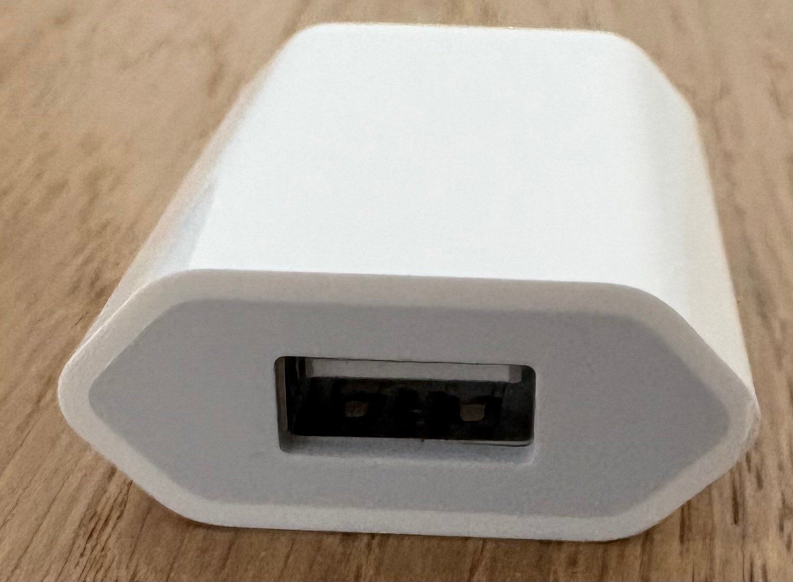 Apple Unità & Adattatore: Apple USB Ladeadapter 5 W – Usato da Zürich venduto da Gaikokujin 4