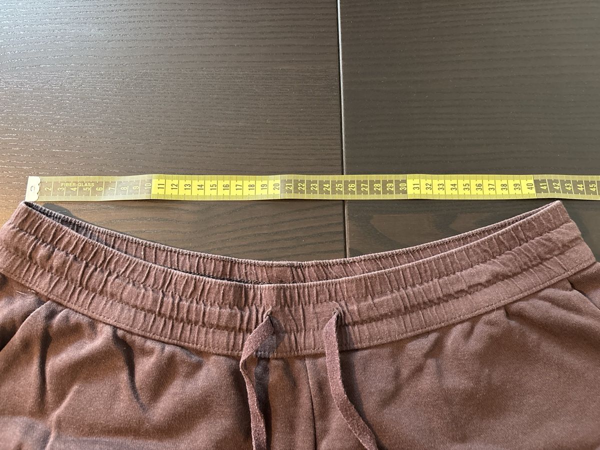 H&M Pantaloni: Shorts, braun, Grösse M, stark gebraucht – Difettoso da Adliswil venduto da ninotschka7 2
