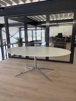 Ovaler Design-Esstisch - Made in Italy (199 × 121 cm)