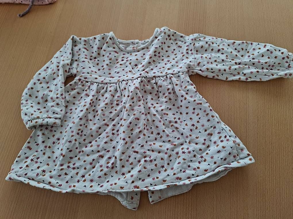 Robes et jupes: Röckli Gr. 86 – D'occasion à Andwil TG par Dorro