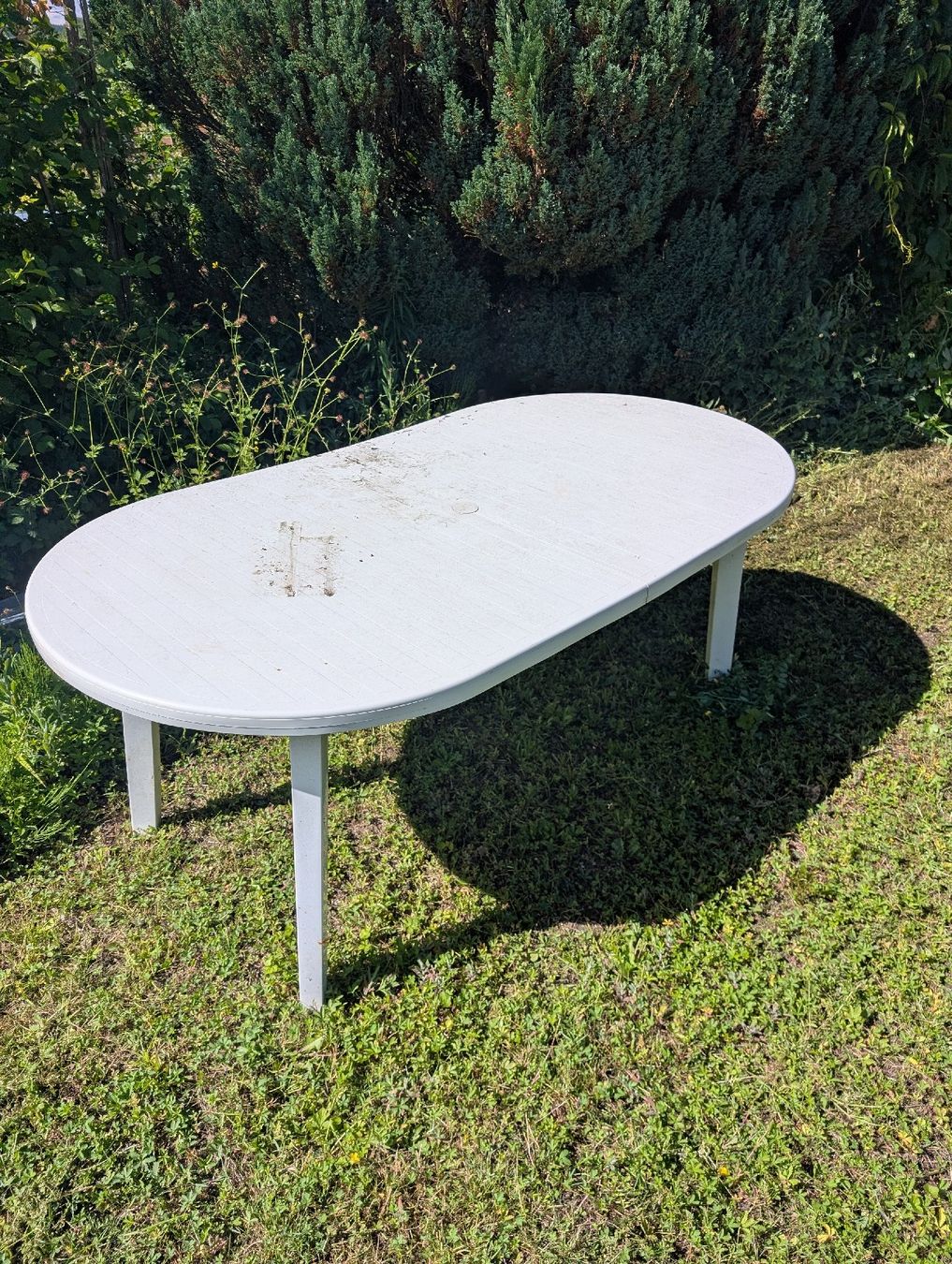 Tavoli: gartentisch – Usato da Zumikon venduto da Kapitalist
