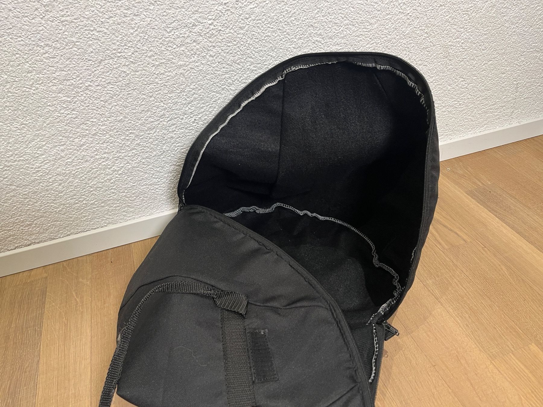 Borse: Helmtasche & Helmsack – Usato da St. Ursen venduto da Stepz 3