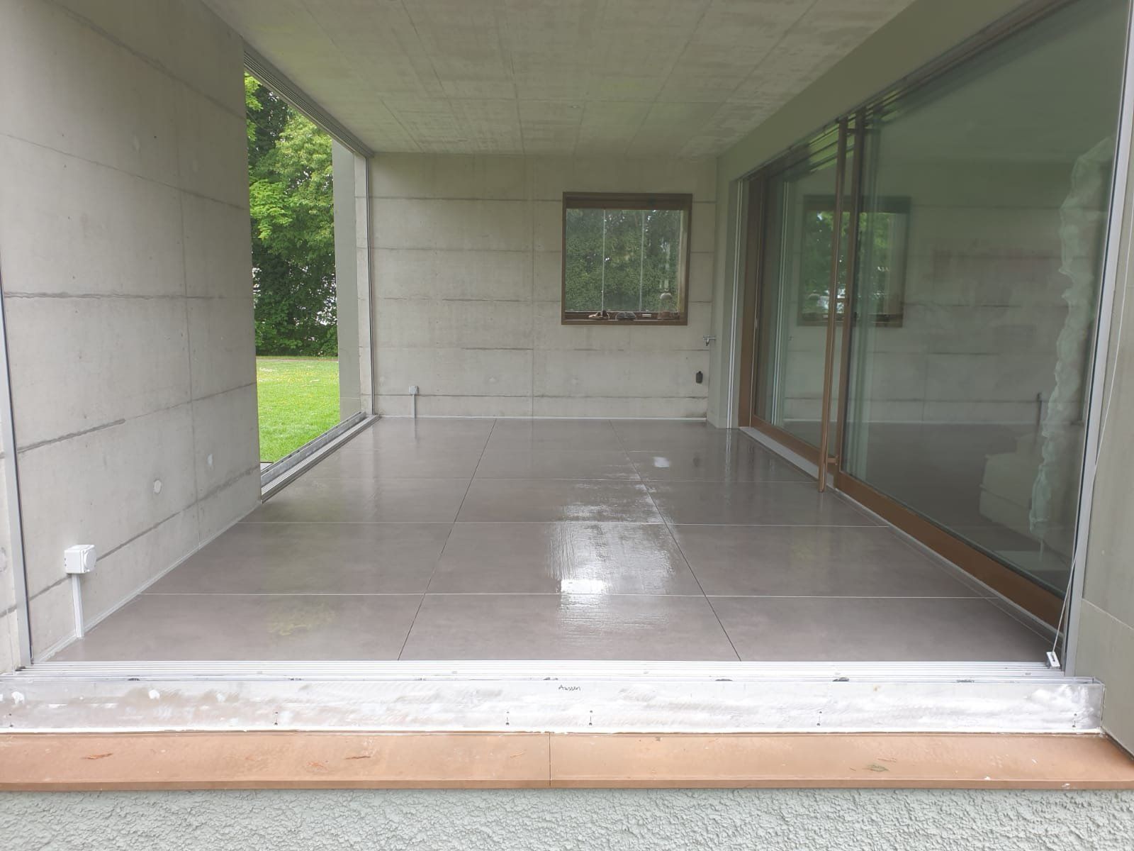 Rivestimenti per pavimenti: 13,48 m2 / Gartenplatten 60x60x2cm – Nuovo e nell'imballaggio originale da Tübach venduto da swiss-sani 1