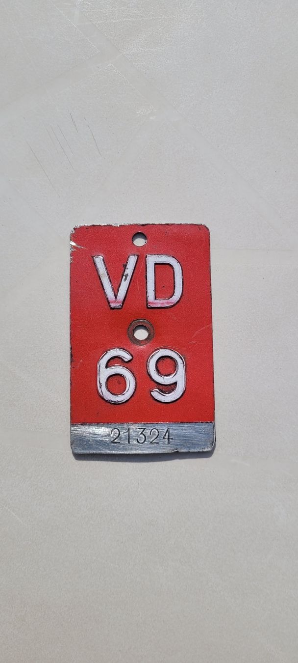 Schilder: Ancienne plaque vélo VD69 – Gebraucht aus Randogne von raptor02