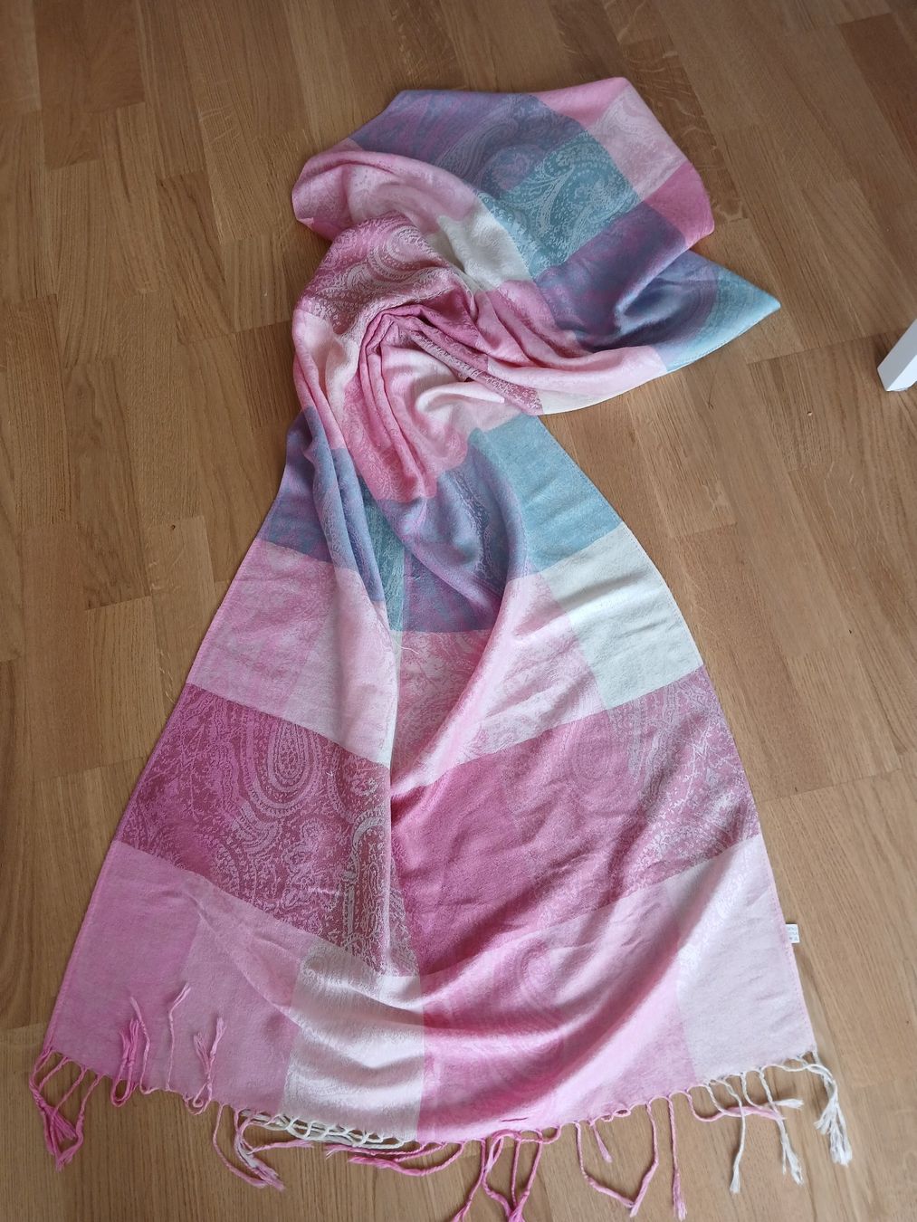 Foulards & écharpes: Schal, rosa blau – D'occasion à Zug par flormita 2