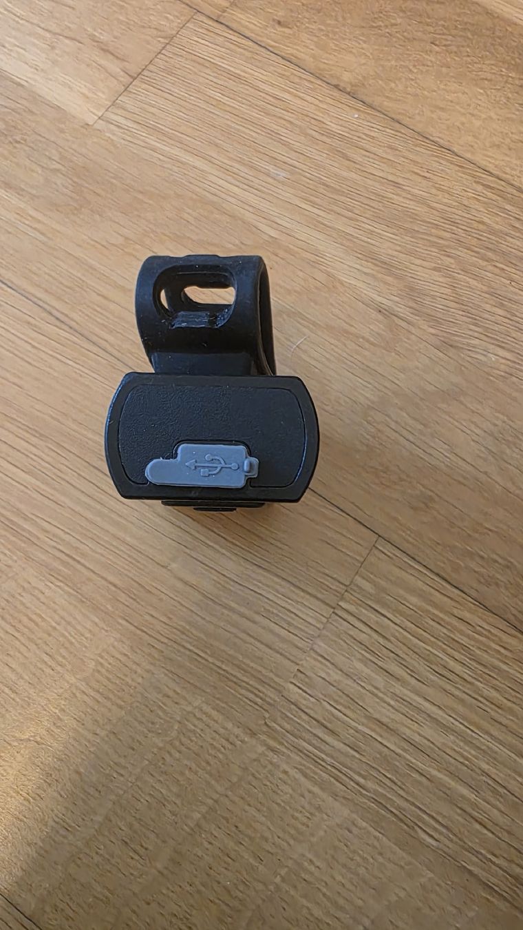 Pezzi di ricambio: bike light – Usato da Zürich venduto da Asimpleguy 3