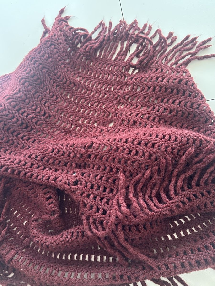 Foulards & écharpes: BORDEAUXFARBENER STRICKSCHAL – D'occasion à Bern par all_j82d 1