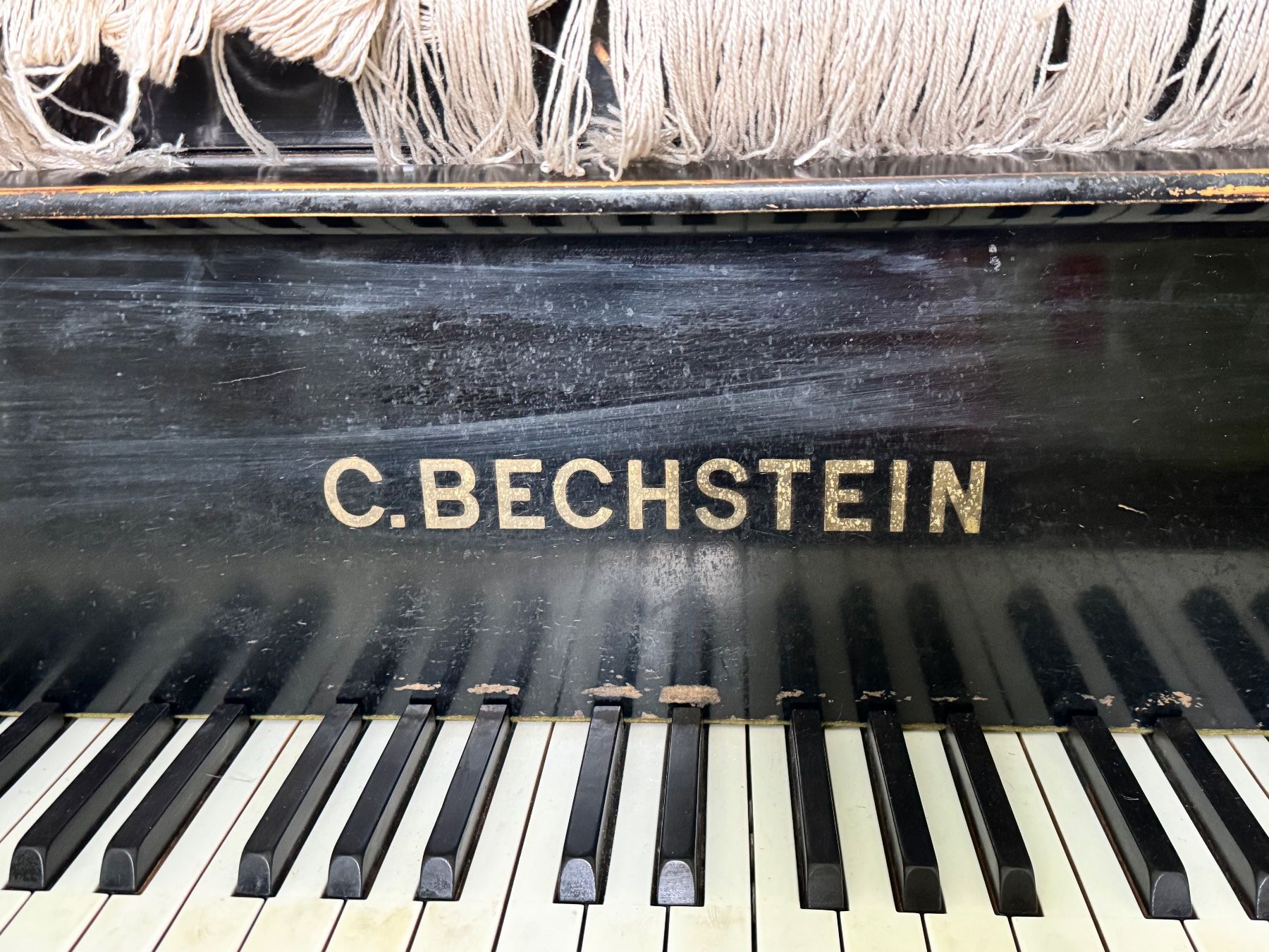 Strumenti musicali: C. Bechstein Grand Piano – Usato da Birsfelden venduto da Brut-Reserve 7