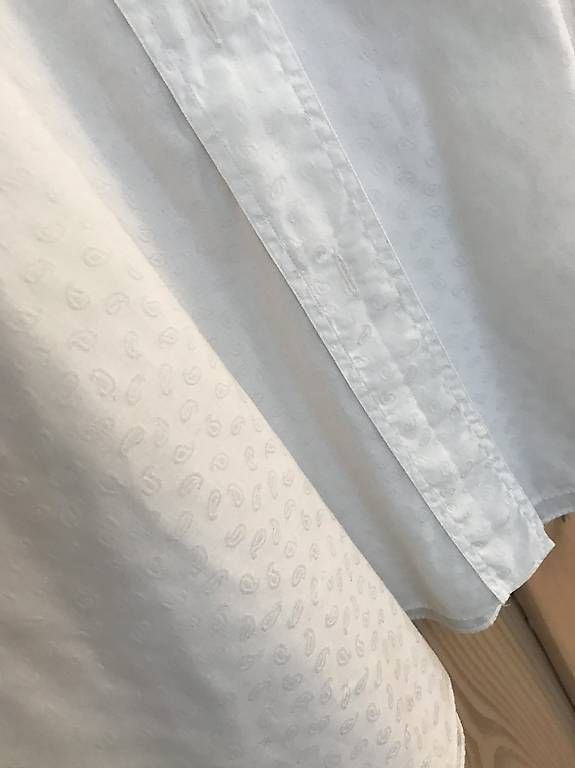 Camicette: 2 weisse, locker geschn. Baumw.Blusen – Usato da Dübendorf venduto da nerino03 2