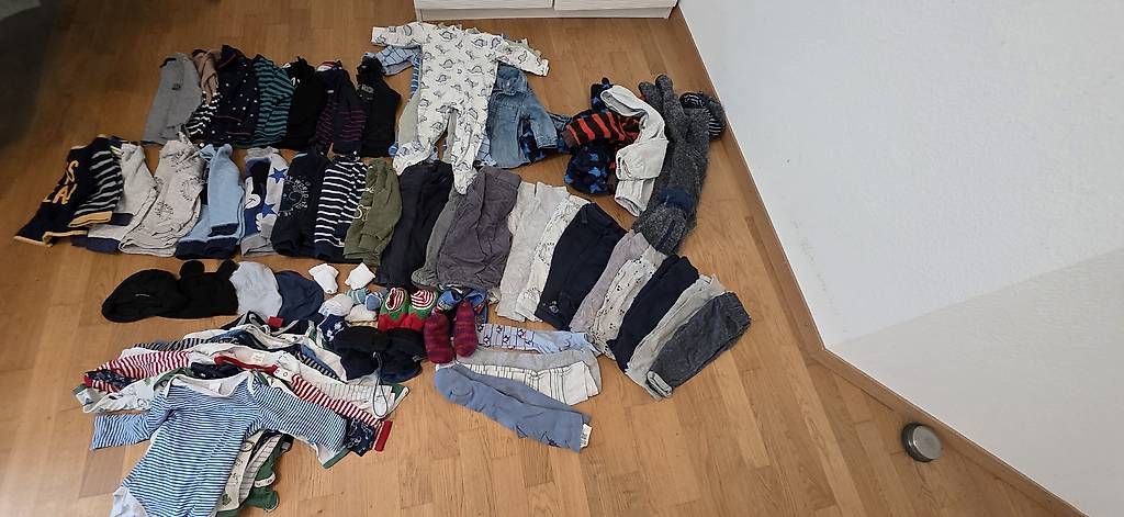 Lotti & Set di vestiti: Kleiderpaket Gr 80 Junge – Usato da Untersiggenthal venduto da JJ86sun
