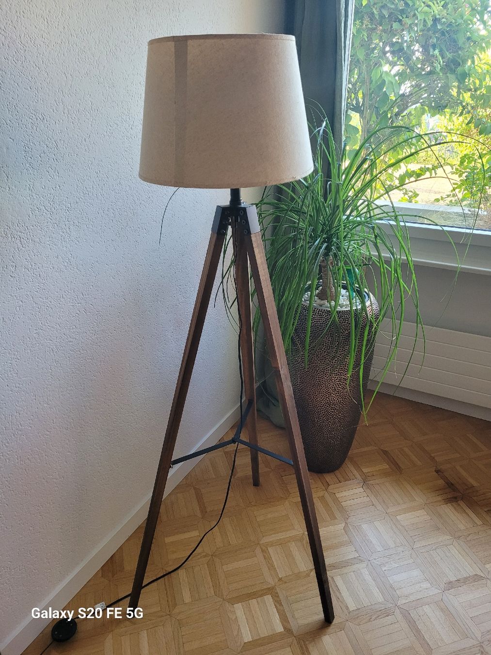 Lampen: lampadaire trépied  – Gebraucht aus St-Blaise von basile_saffiedine 1
