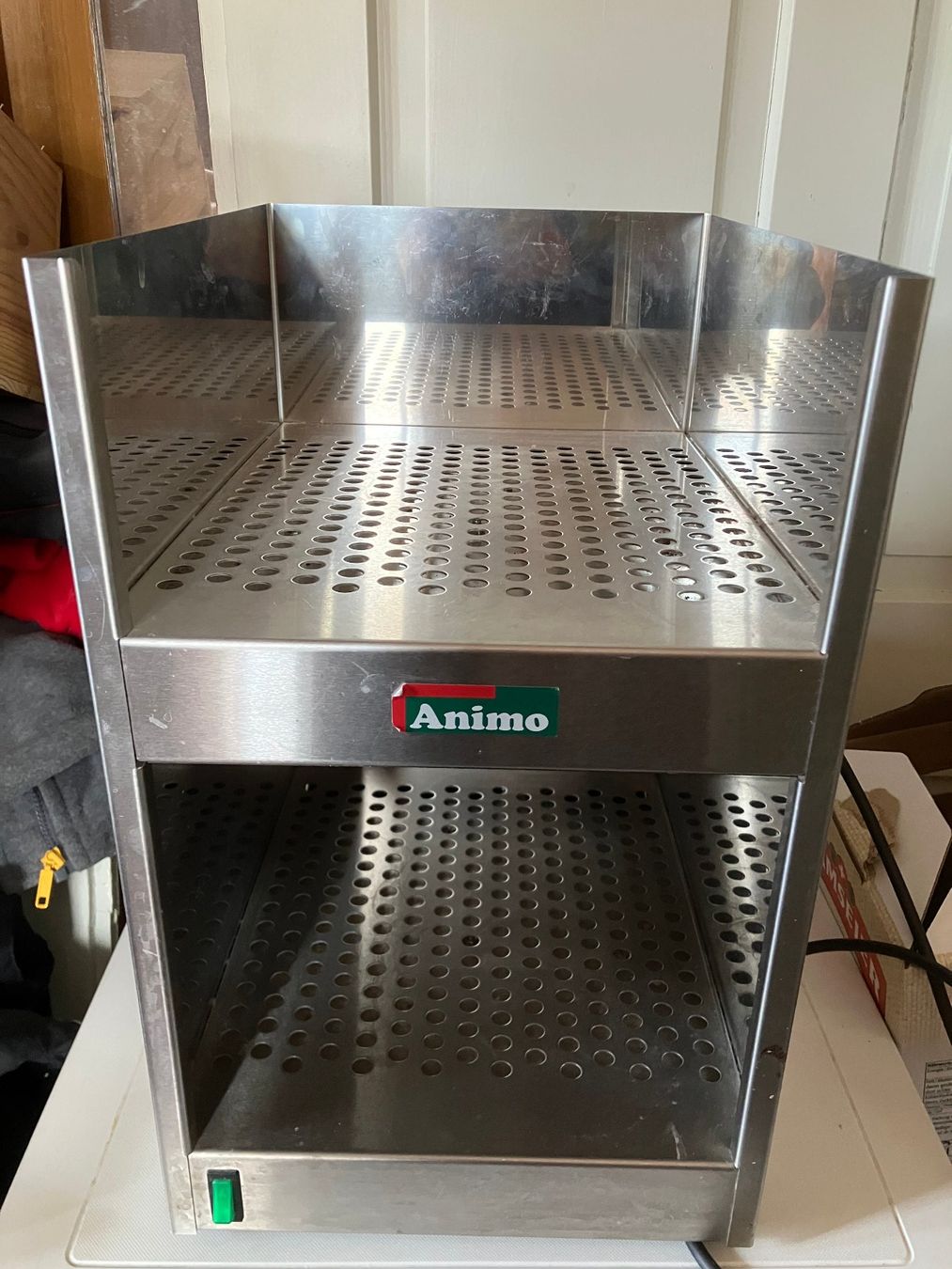 Cucine complete: Chauffe-tasse électrique professionnel – Usato da Tavannes venduto da dada017