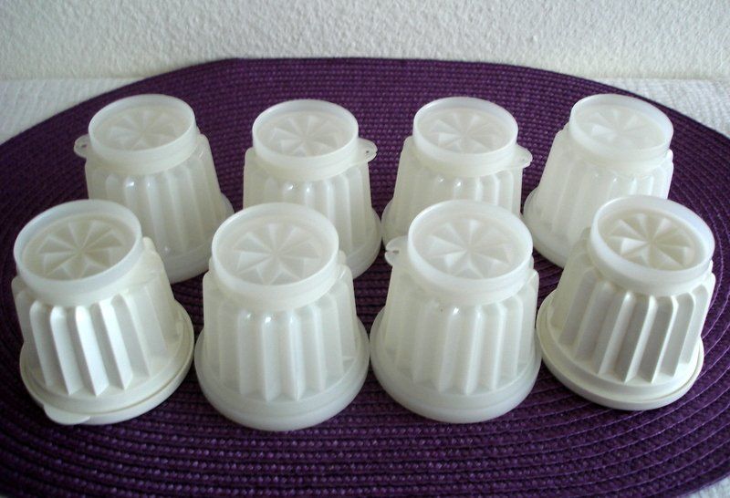Vintage Tupperware 8 Puddingförmchen mit Deckel und Boden (Gebraucht ...
