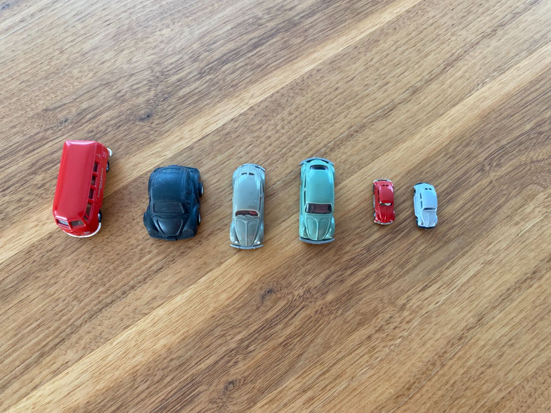 Volkswagen Modellini d'auto: VW Käfer und VW Bus - kleine Modellauto – Usato da Gerolfingen venduto da Regenbogen88 3