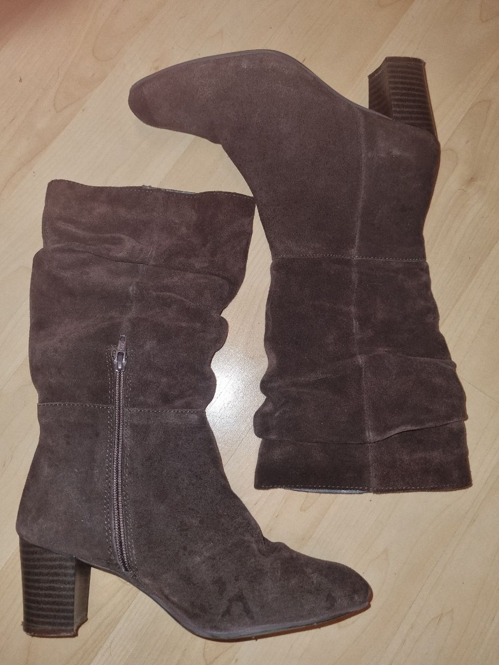 Scarpe da donna: Belles bottines en cuir véritable taille 40 – Usato da Fontainemelon venduto da eli_k78s
